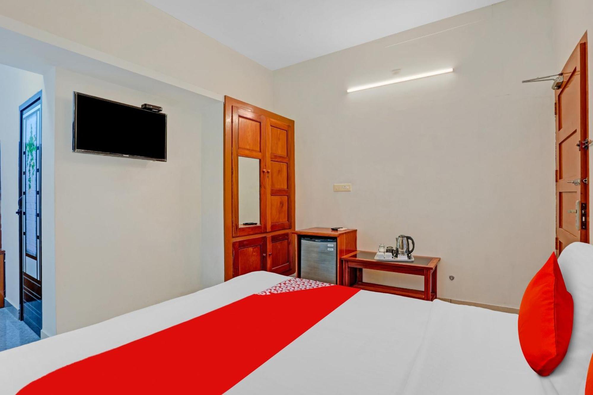 טריואנדרום Flagship Hotel Adara Residency מראה חיצוני תמונה