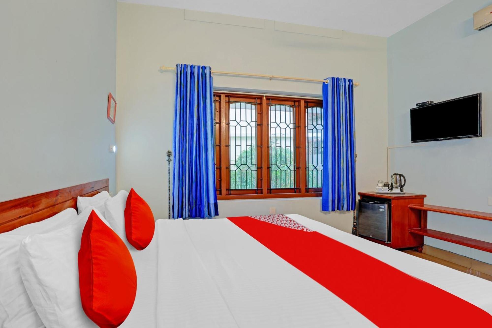 טריואנדרום Flagship Hotel Adara Residency מראה חיצוני תמונה